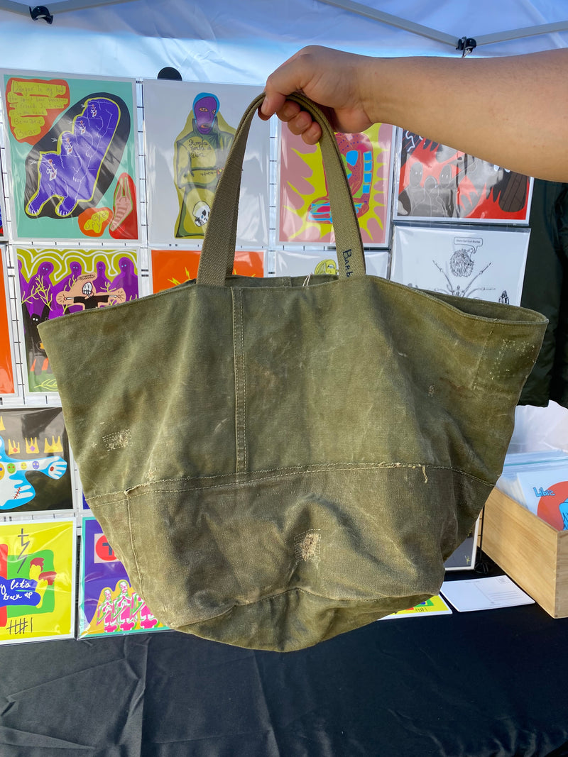 UPCYCLED MILITARY DUFFLE TOTE BAG - GREIGE INTERIOR