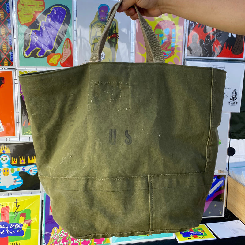 UPCYCLED MILITARY DUFFLE TOTE BAG - RED INTERIOR