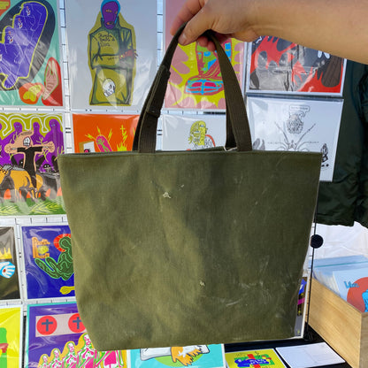 UPCYCLED MILITARY DUFFLE TOTE BAG - GREEN INTERIOR