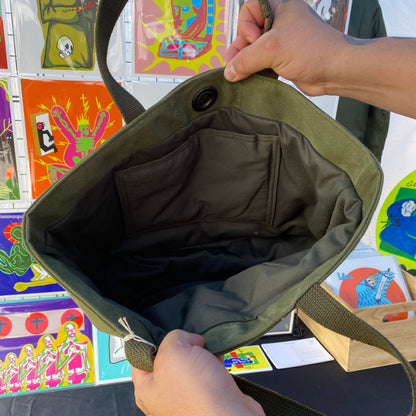 UPCYCLED MILITARY DUFFLE TOTE BAG - GREEN INTERIOR
