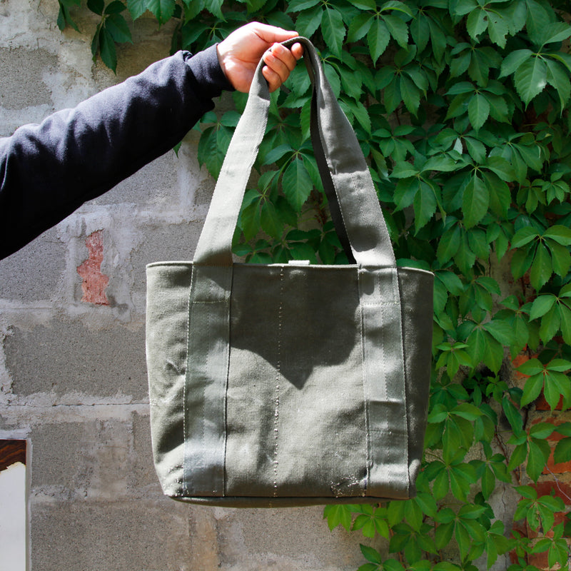 UPCYCLED PARACHUTIST TOTE BAG - PARKA